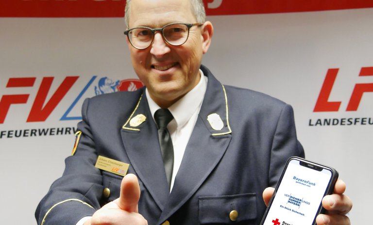 2_Daumen-hoch-BayernFunk.jpg