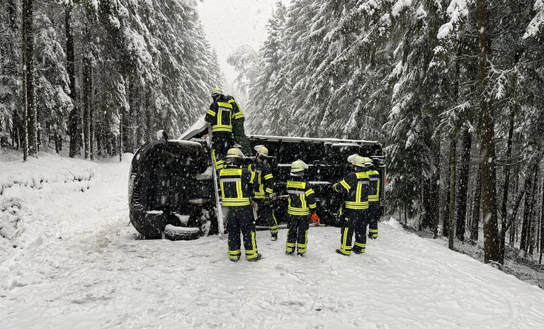 VU LKW Weißenregen 2.jpg