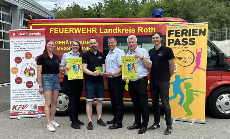 Übergabe Ferienpässe KBI-KJR Bild 1.jpg