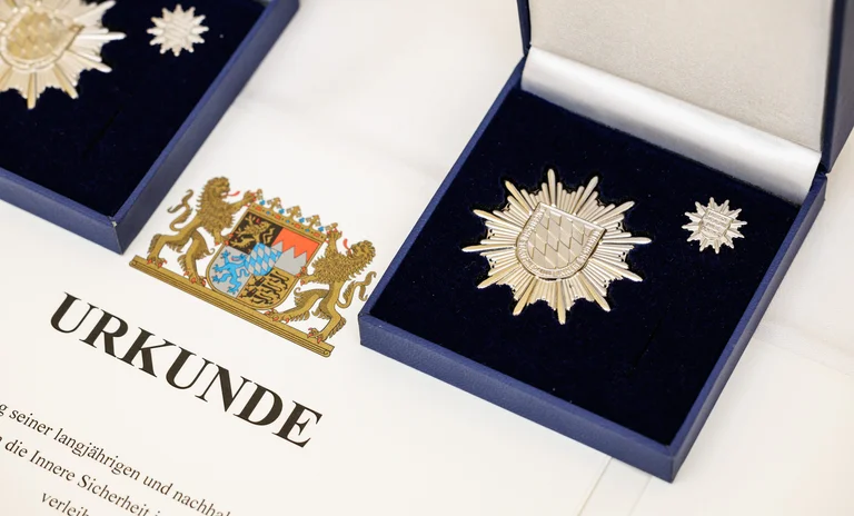 20240617_1128_Stern der Sicherheit_02.jpg