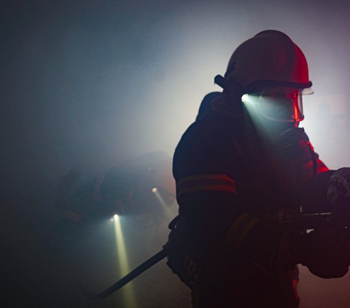 firefighter-5866386_1920.jpg