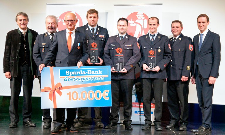 Pressefoto-Ostbayerischer-Feuerwehrpreis-2018.jpg