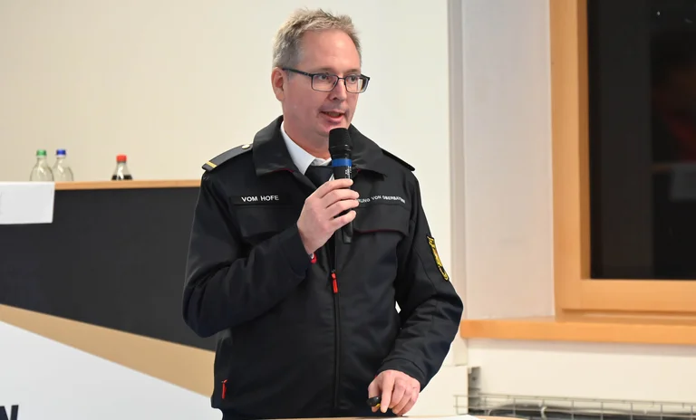 Fachberater Brand- und Katarophenschutz Peter vom Hofe Regierung von Oberbayern.JPG