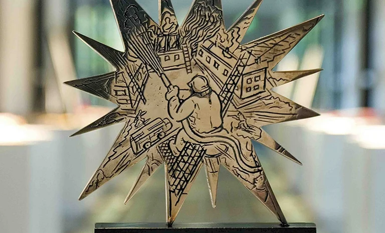 if_star_gewinnerskulptur_von_siegfried_neuenhausen.2000x920.jpg