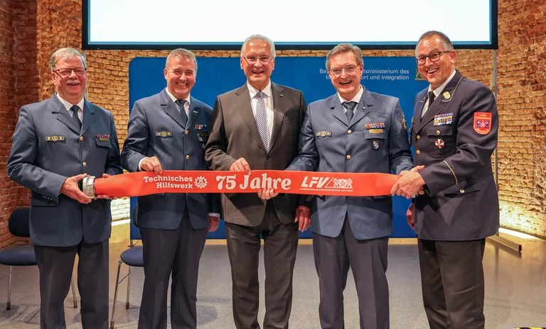 20250711_StMI_Festakt 75 Jahre THW-57.jpg