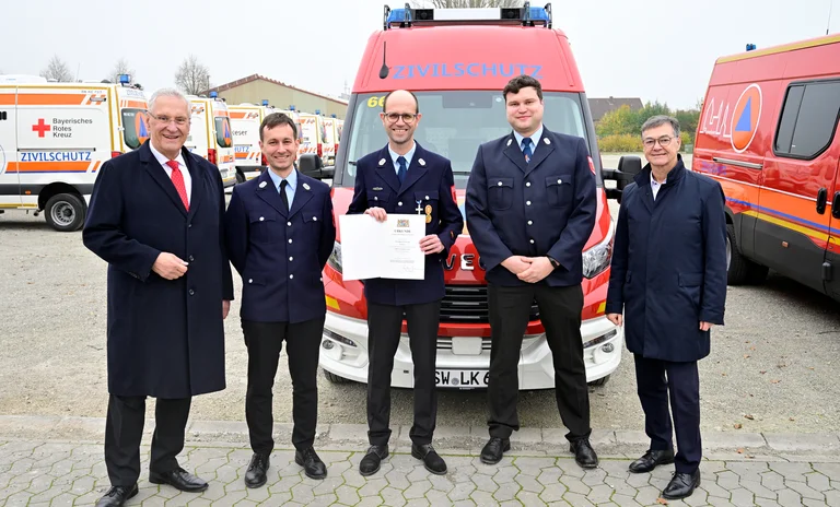 Fahrzeugübergabe_Einsatzkräft_Gunzenhausen_064.jpg