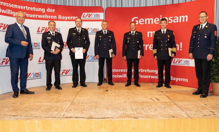Steckkreuz-Verleihung.jpg