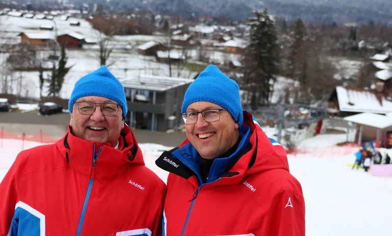 Vorsitzender Johann Eitzenberger mit SBR aD Rupert Saller.JPG