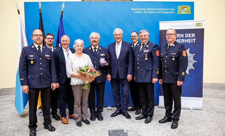 20240617_1328_Stern der Sicherheit_90.jpg