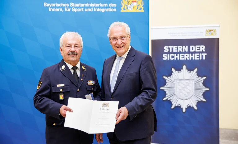 20240617_1308_Stern der Sicherheit_77.jpg
